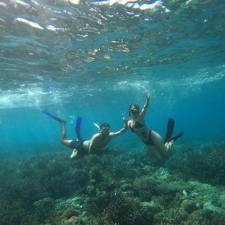 Dua Putri Komodo Homestay Exteriér fotografie