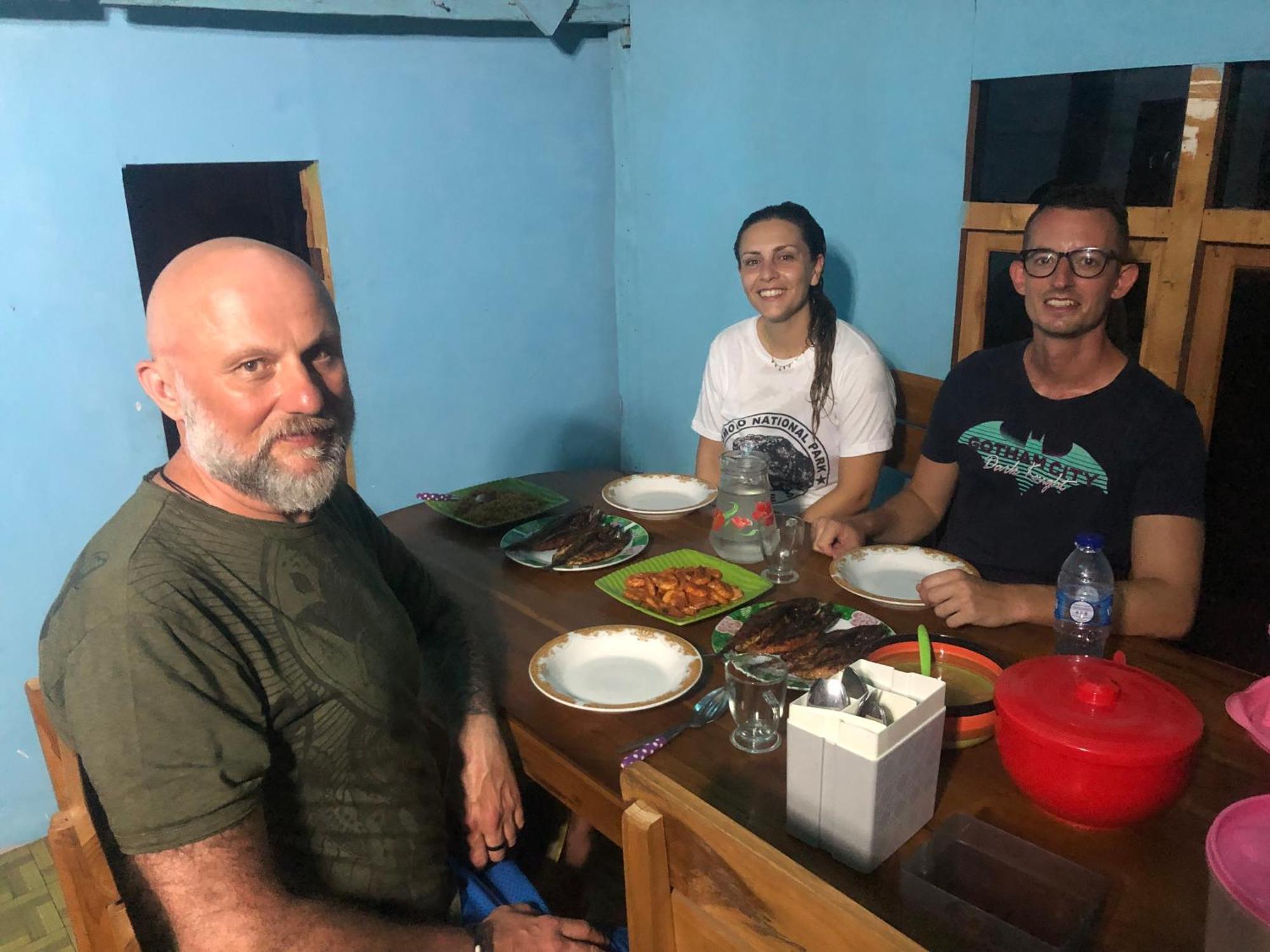 Dua Putri Komodo Homestay Exteriér fotografie