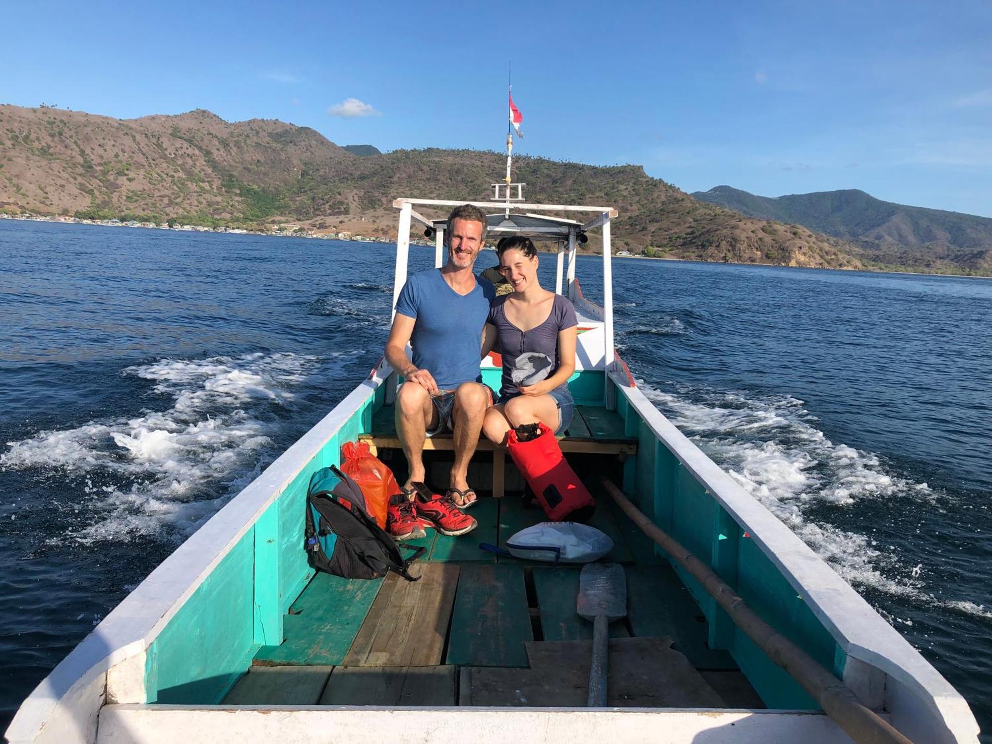 Dua Putri Komodo Homestay Exteriér fotografie