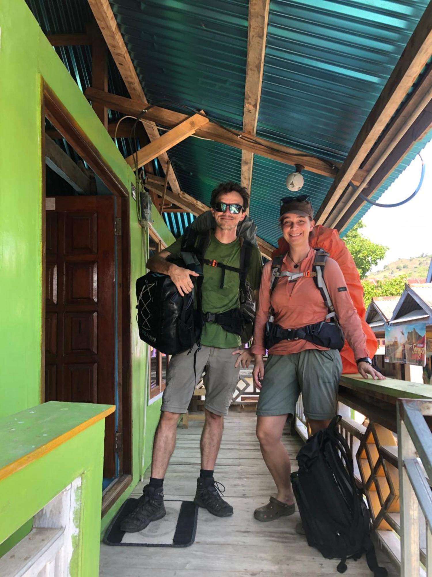 Dua Putri Komodo Homestay Exteriér fotografie